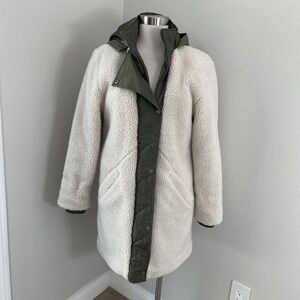 Express Coat Womens Small Ivory Sherpa‎ Teddy Hooded Quilted Lined Olive Green